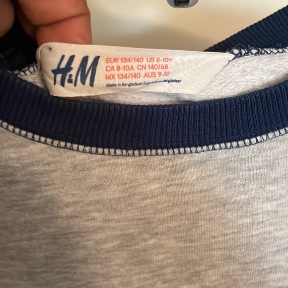 Cute cute Sweatshirt - Picture 2 of 4